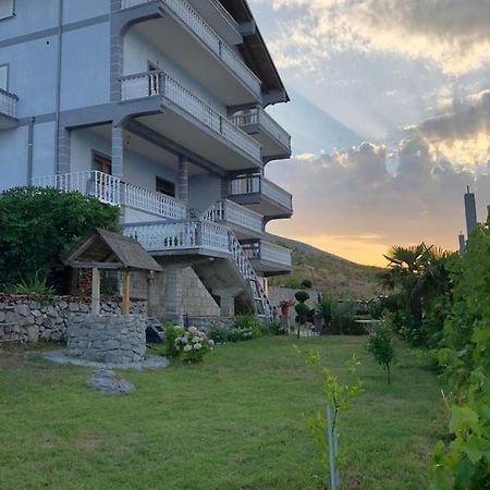 Bella Vista Bed & Breakfast ชโคเดอร์ ภายนอก รูปภาพ
